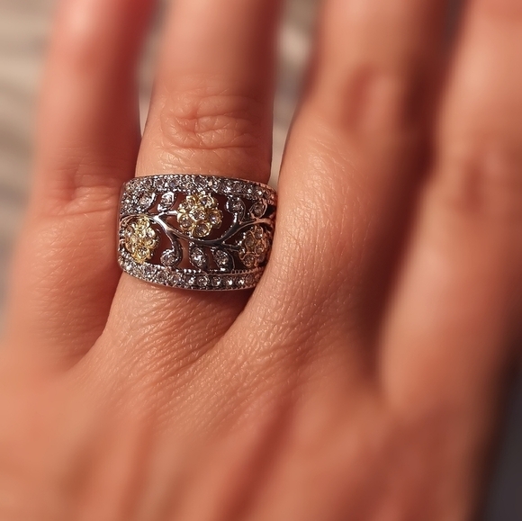 White Gold Yellow 14k Gold vermeil Dome ring filigree floral sz 7 🆕 - Picture 6 of 6